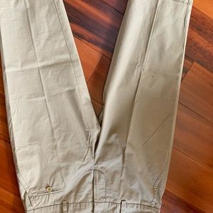 Trina Turk khaki clam diggers